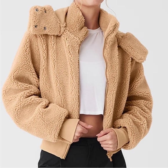 ALO Yoga Jackets & Blazers - ALO Yoga Foxy Sherpa Jacket Camel